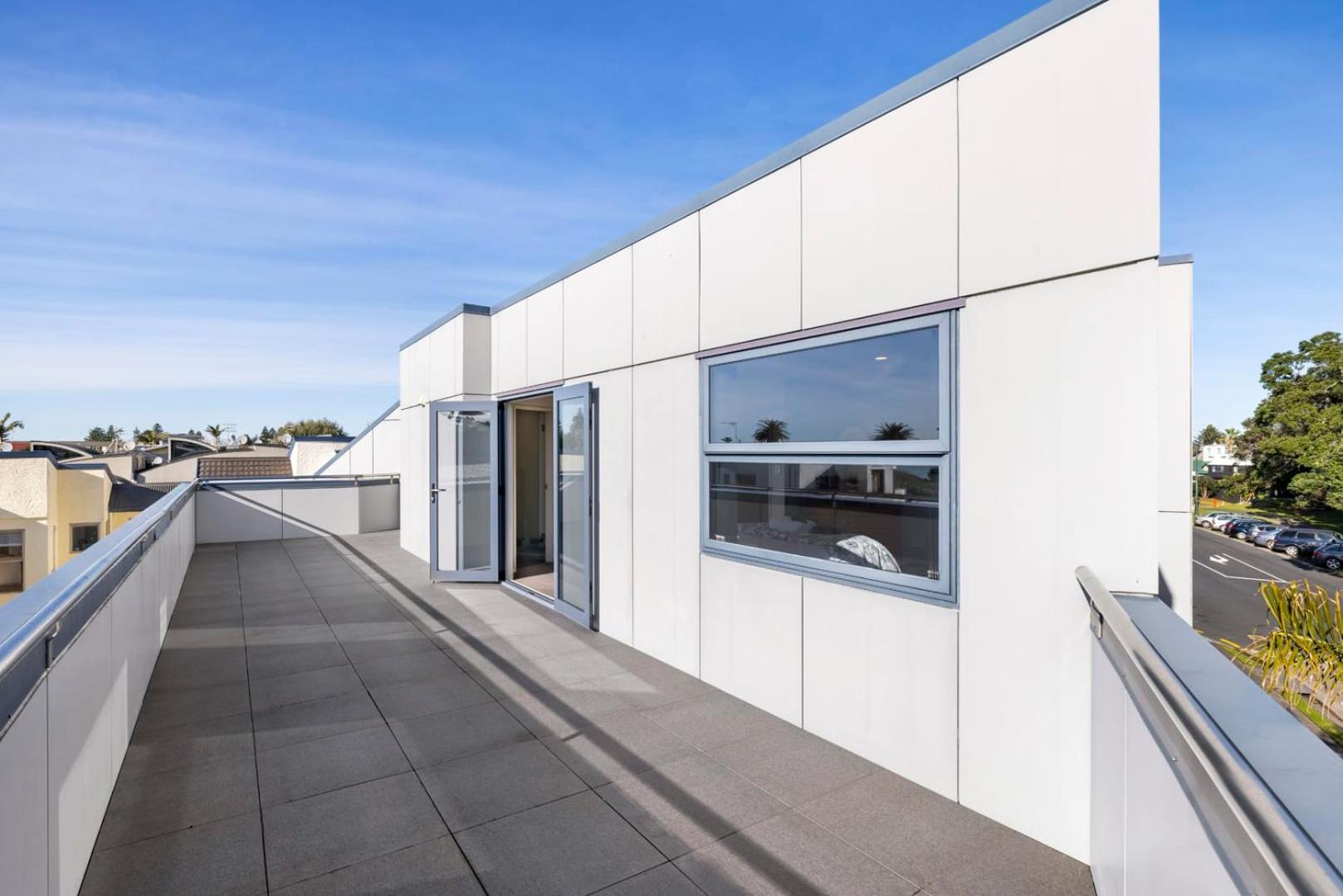Pacific Escape - Downtown, Beach & Sea Views Mount Maunganui Exterior photo