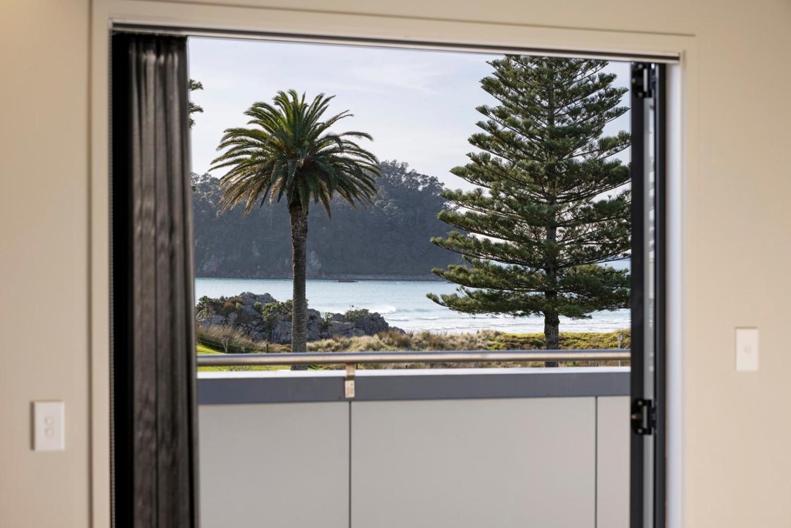 Pacific Escape - Downtown, Beach & Sea Views Mount Maunganui Exterior photo