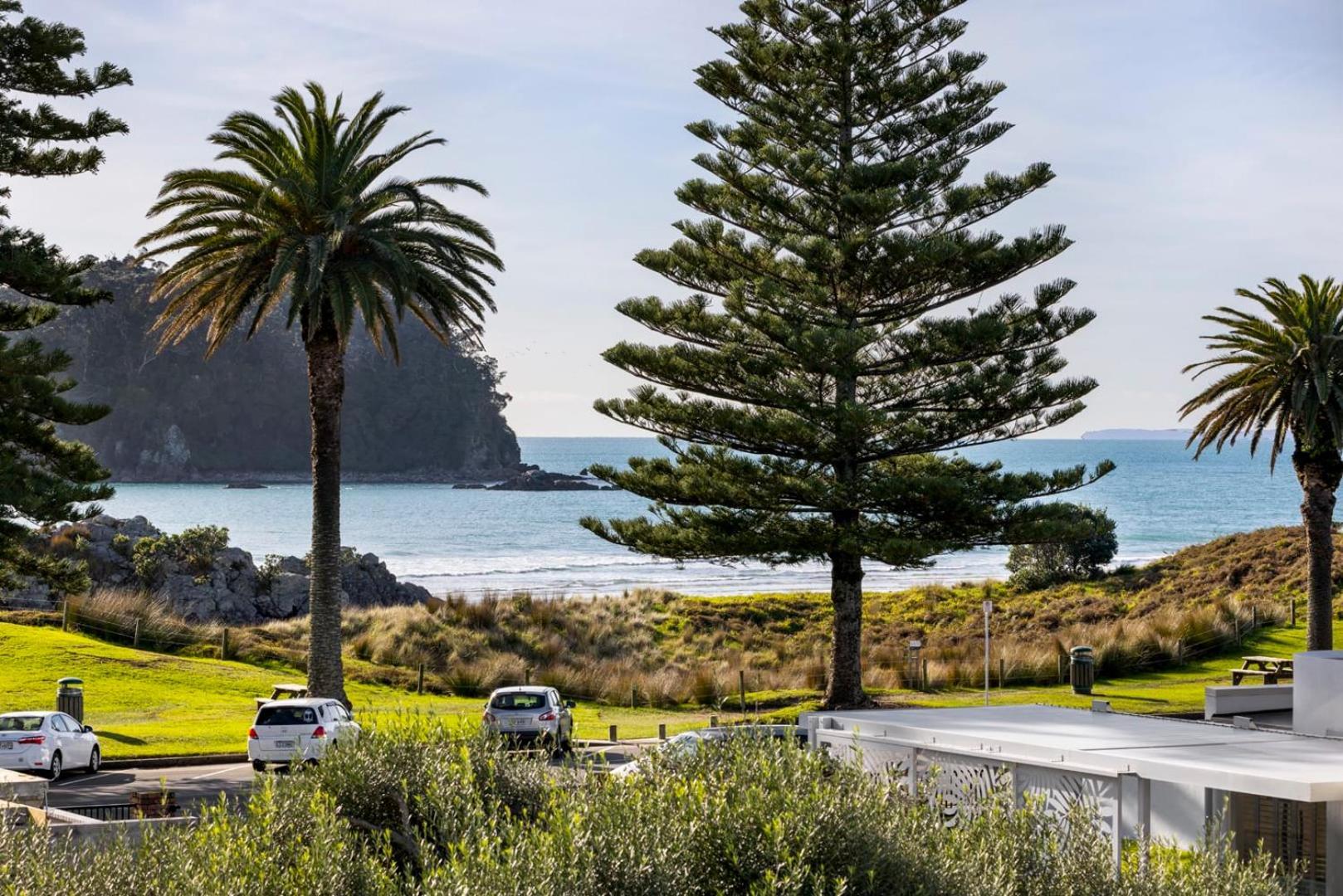 Pacific Escape - Downtown, Beach & Sea Views Mount Maunganui Exterior photo
